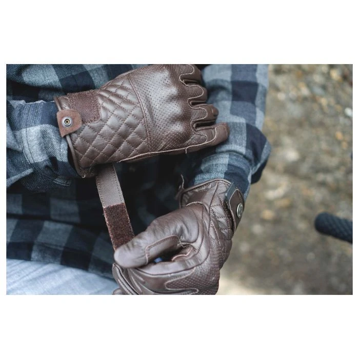 John Doe Tracker Bruin 3 John Doe Tracker Bruin