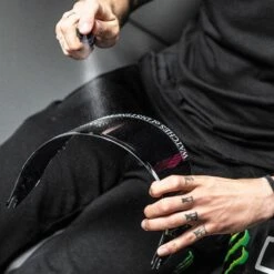 Muc-Off Helm- En Vizierreiniger 250ml -Motorfiets Accessoires Verkoop muc off helmet visor cleaner 250ml 4