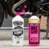Muc-Off Bike Cleaner Concentrate Motorreiniger 1L -Motorfiets Accessoires Verkoop muc off nano gel 1l 2