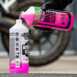 Muc-Off Bike Cleaner Concentrate Motorreiniger 1L -Motorfiets Accessoires Verkoop muc off nano gel 1l 3